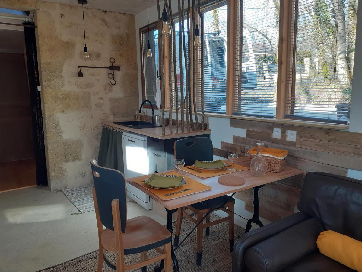 Le Gite De La Cabane De L'Oiseau Couze-et-Saint-Front エクステリア 写真